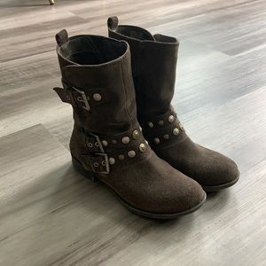 Crown Vintage Boots Size 6.5